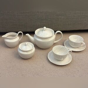Ceramic Lace Patterned Teapot, Set of 2 Teacup & Saucers, Sugar & Creamer Set